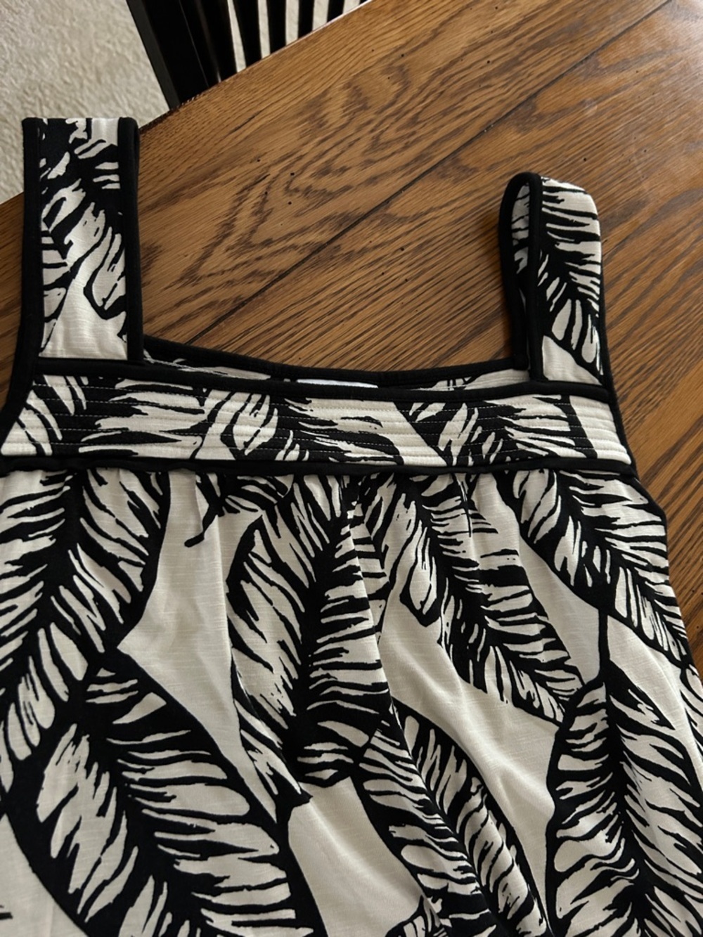 J. Jill Black & White Leaf-Print Maxi Dress/9 - Picture 2 of 4